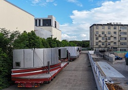 点亮匠心 见证历史时刻：龙鑫年产5万吨高压实磷酸铁锂喷雾干燥智能产线震撼登场